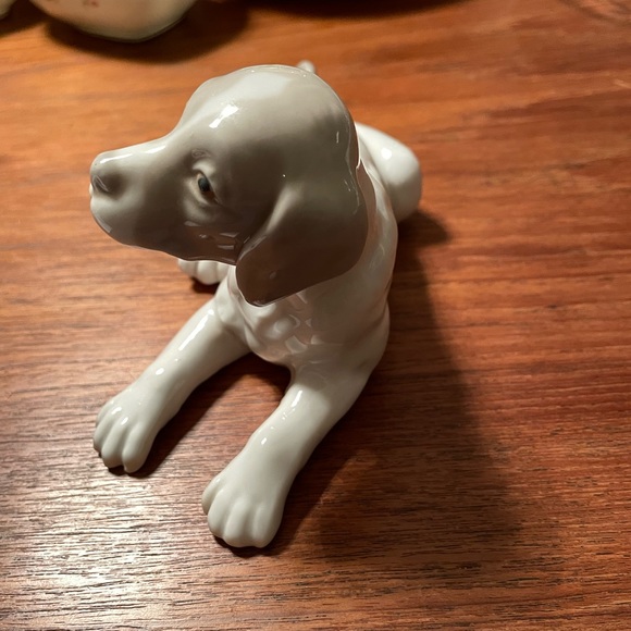 Vintage, NAO by Lladro,Laying down Beagle,Porcelain,Made in Spain, No Box - Picture 3 of 6